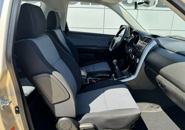 Suzuki Grand Vitara cena 35900 przebieg: 108000, rok produkcji 2008 z Dobrzany małe 137